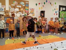 2025-10-22 Jesienna moda u Krasnali